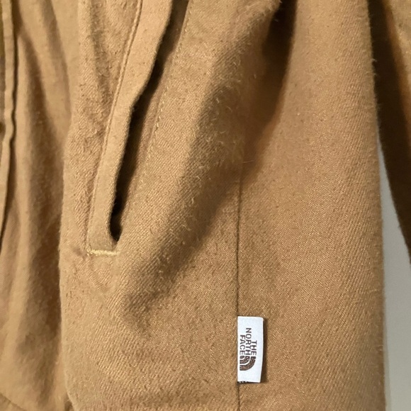 The North Face XL Campshire Tan Button Up Fleece Lined Shirt Jacket - Picture 4 of 9
